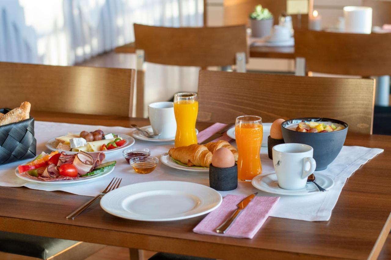 Vitalhotel Quellengarten - Bed & Breakfast Lingenau Exterior photo